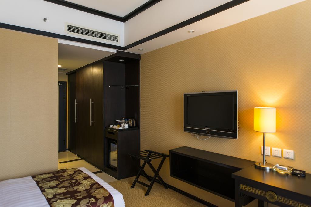 Days Hotel Shanghai Hongkou Forture Bagian luar foto