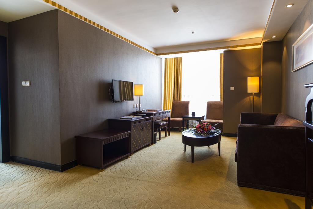 Days Hotel Shanghai Hongkou Forture Bagian luar foto
